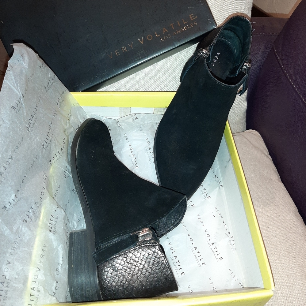 Very Volatile ankle boots